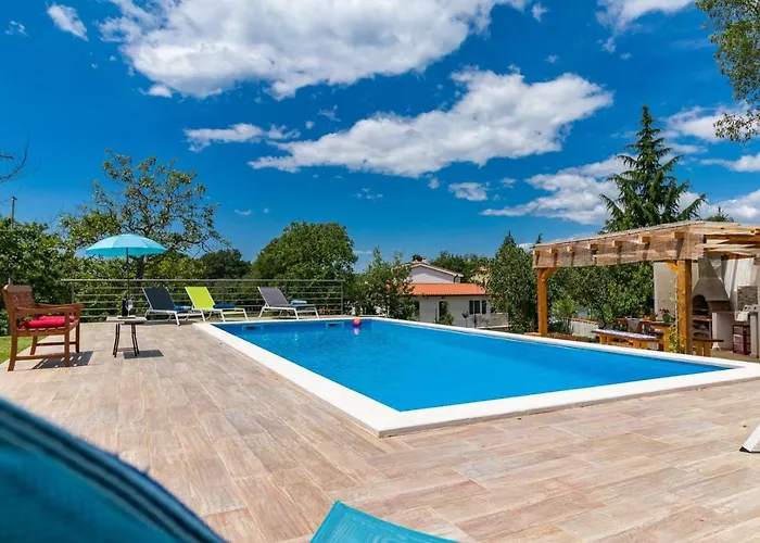 Villa May * Tinjan