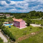 Villa Villa May