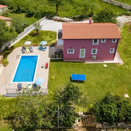 - Managed By Travel Istria * Tinjan