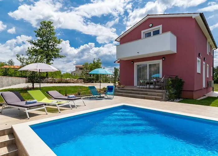 Villa May Tinjan