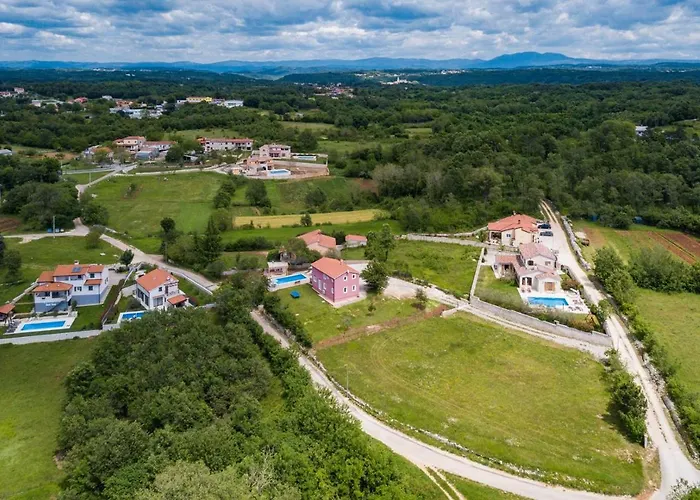 Villa May Вилла *