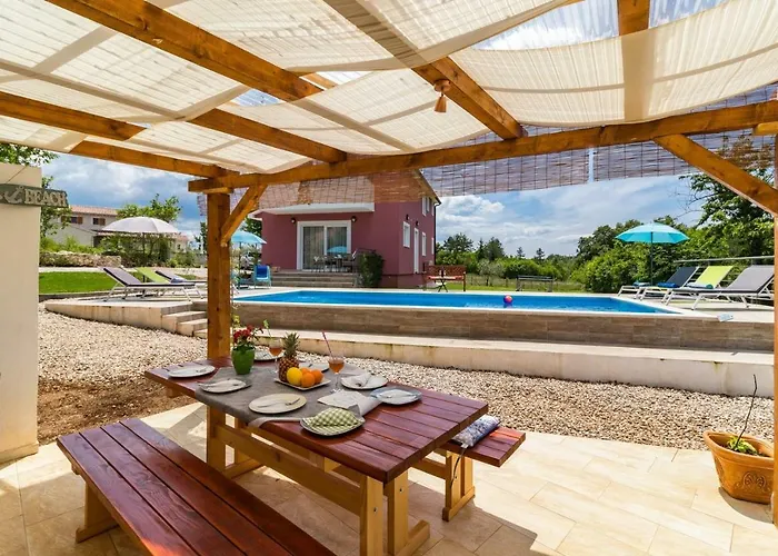 Villa May Tinjan