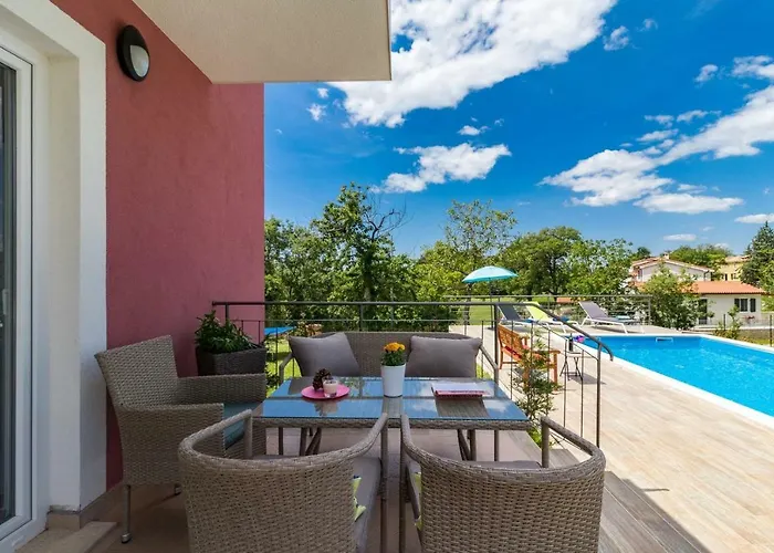 Villa May Villa